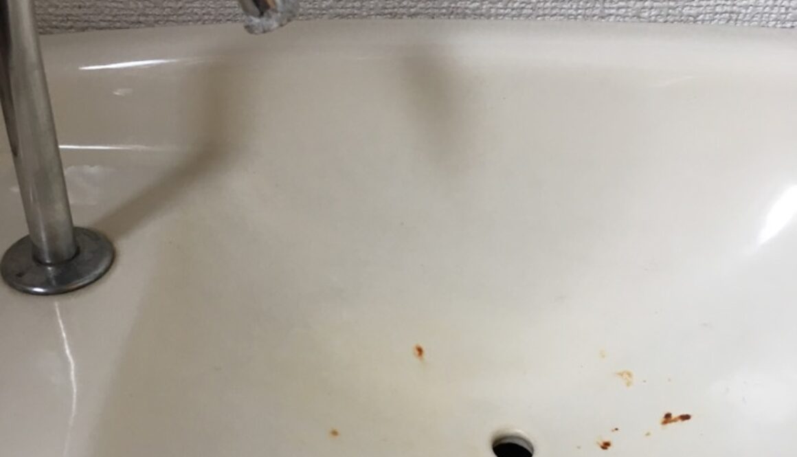 トイレの水垢撃退には・・ トイレの水垢撃退には・・